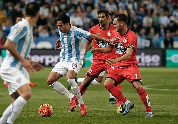 Recio, en una imagen del partido de la primera vuelta entre el Málaga y el Deportivo. 