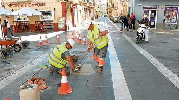 Arreglos previos a la Semana Santa