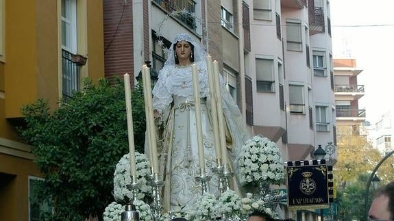 El cortejo del Rocío saldrá a las 21.30 horas de la parroquia de San Lázaro.