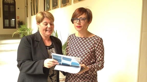 Gámez y Moreno, antes de la rueda de prensa.