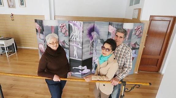 Mireya Gallego, René González y María Eugenia Gálvez esperan con ilusión la visita del presidente norteamericano a su país.