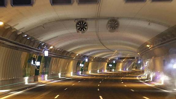 Imagen de archivo del túnel de Churriana, donde inició el recorrido temerario.  