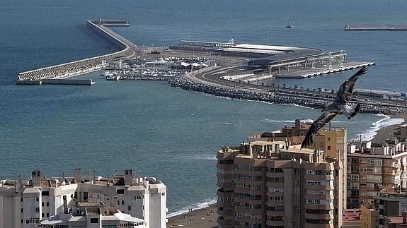 Dique de Levante, en el que se construirá el hotel. 