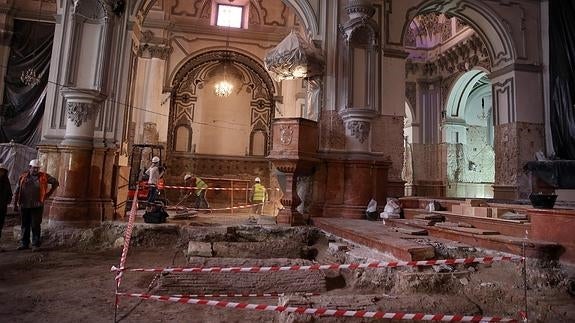 Obras en el interior de la parroquia. 