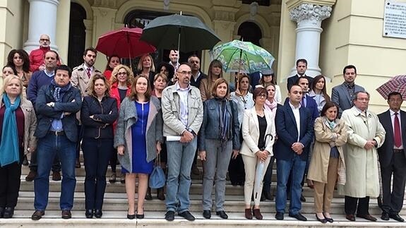 El alcalde de Málaga llega tarde y no le esperan