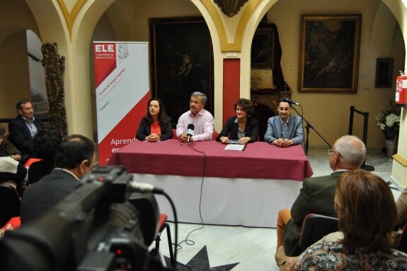 Presentación de los cursos de la Universidad de Salamanca. :: L.P.
