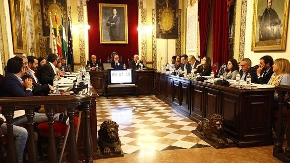 La Corporación Municipal de Antequera se reunió este lunes durante 7 horas y 20 minutos