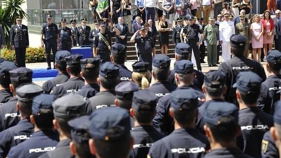 La Diputación de Málaga ha amanecido esta mañana tomada por la Policía Nacional. 