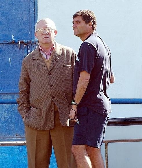 Juande, junto a Benítez en la temporada 2003-2004.