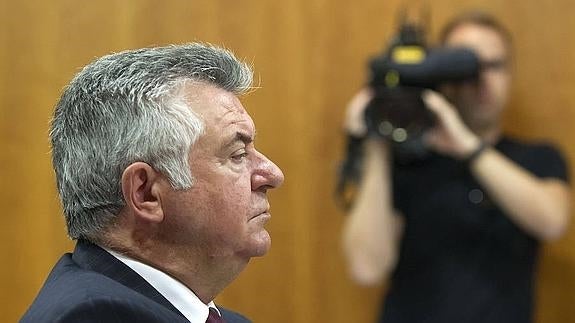 Roca cumplirá un máximo de 20 años de prisión tras acceder la Audiencia a acumular sus condenas