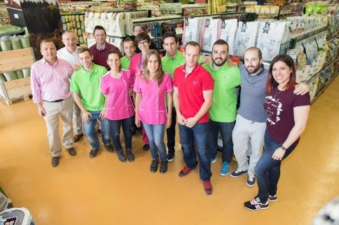 Equipo de Tiendanimal. :: sur