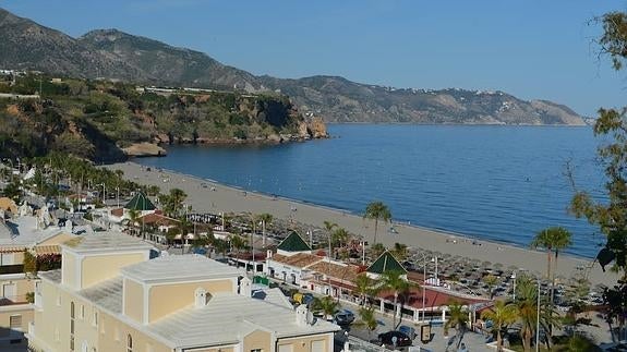 Nerja sacará a concurso la concesión de sus chiringuitos por primera vez en 16 años