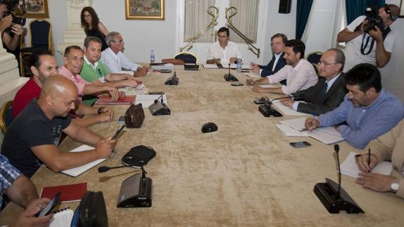 La mesa de negociación de Limasa. 
