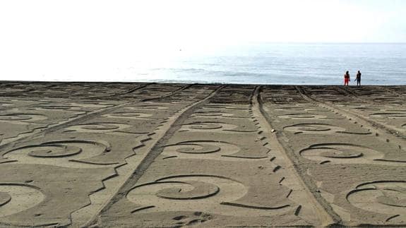 Aspecto de una de las playas de Torre del Mar esta mañana. 