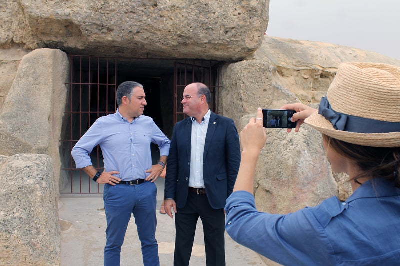 Bendodo y Barón han visitado hoy el conjunto arqueológico. 