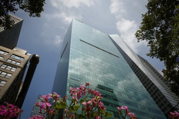 Edificio de la sede de Verizon en Nueva York. :: AFP