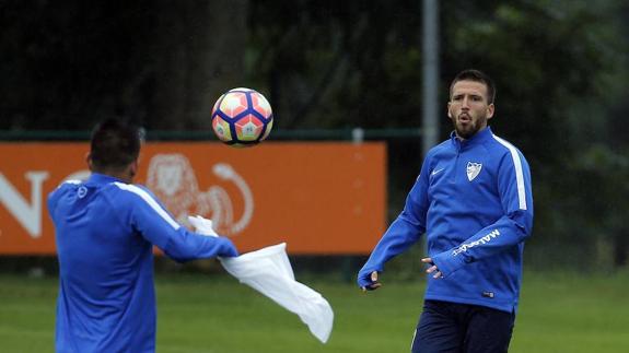 Ignacio Camacho, en un entrenamiento con el Málaga en Vaals en la reciente gira holandesa. 