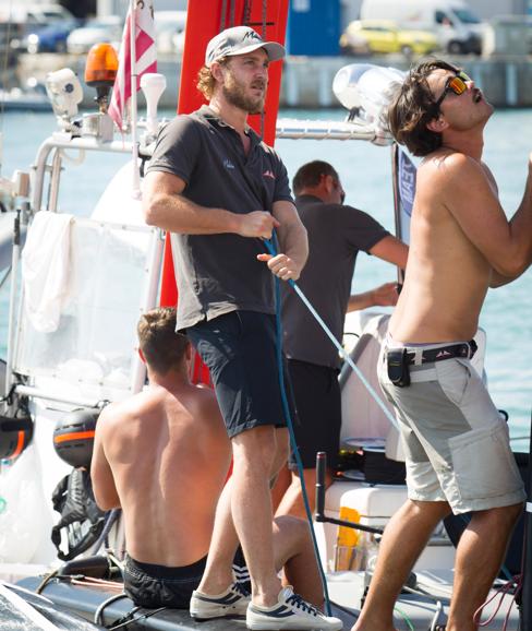 Pierre Casiraghi, ayer en el catamarán 'Malizia', en la bahía de Palma. 
