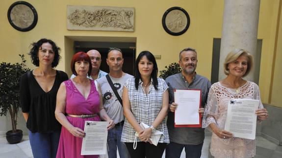 Trabajadores y partidos políticos vuelven a exigir a la Junta una solución para el CIOMijas