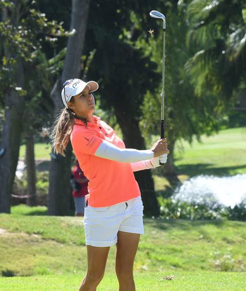 Muñoz, durante la jornada de ayer, en la que entregó una tarjeta de 66 impactos. 