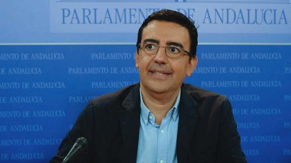 Mario Jiménez insiste en que el debate en el PSOE es "repetir elecciones o desbloquear la investidura"