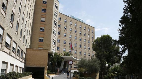 Vista del Hospital Regional de Málaga (archivo).