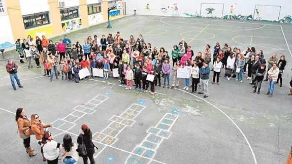 Los padres protagonizaron una protesta en diciembre de 2015 por el mal estado del centro.