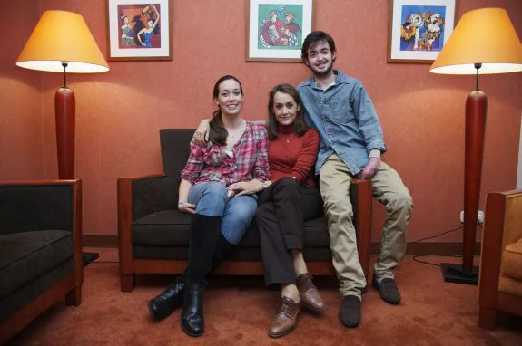 Íñigo de Ibarrondo, en una foto de archivo, junto a su familia. ::  sur