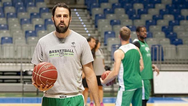 Se acabó lo de vestirse de corto para Gabriel