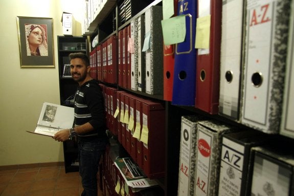 El historiador José Manuel Torres es el archivero de la archicofradía. 