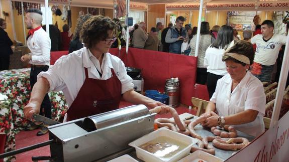 Imagen de una edición anterior de la Feria de la Chacina de Benaoján.