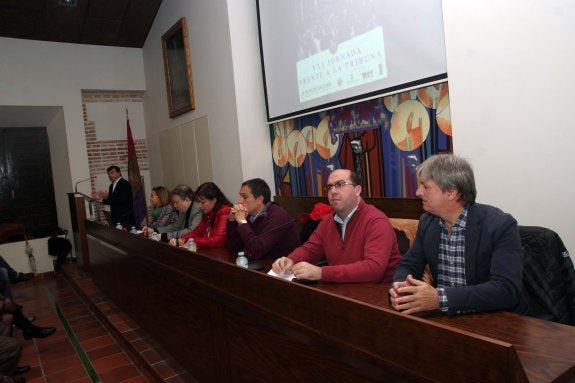 Mesa redonda del foro 'Frente a la Tribuna'. 