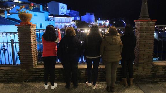 Vista del alumbrado navideño de Júzcar 