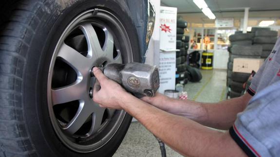 El sector se queja de que muchas aseguradoras concierten precios a la baja.