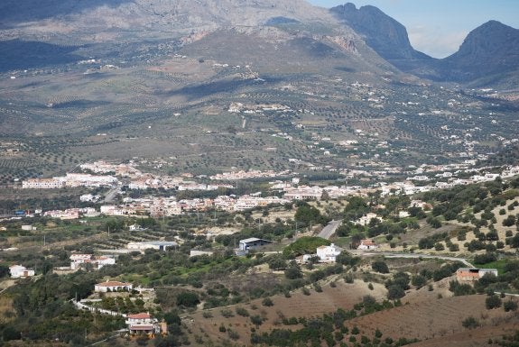 En Alcaucín el Ayuntamiento estima que hay un millar de viviendas irregulares.
