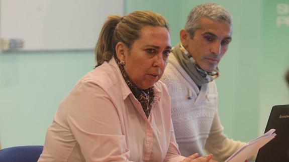 María del Amo, secretaria provincial, y Antonio García, secretario de Comunicación de ANPE