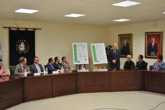 Presentación del proyecto de obras de la carretera A-377 que une Manilva y Gaucín.