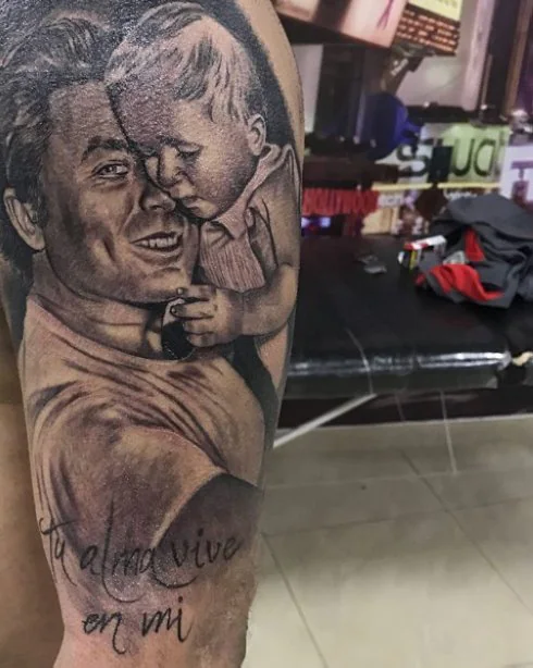 Kiko Rivera inmortaliza a su padre con un nuevo tatuaje en el brazo |  Diario Sur