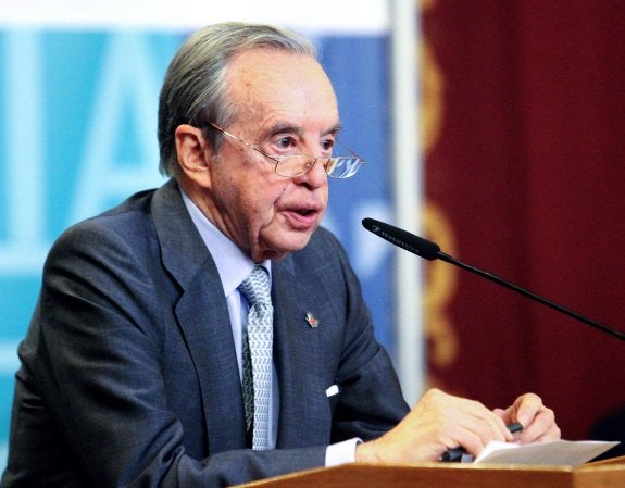 José Ángel Sánchez Asiaín, durante una intervención en un foro de BBVA. :: l. tejido / EFE