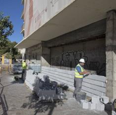 Urbanismo ha tapiado recientemente la entrada al Astoria.