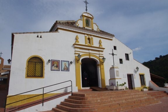 Fachada principal de la ermita del Monte Calvario. 