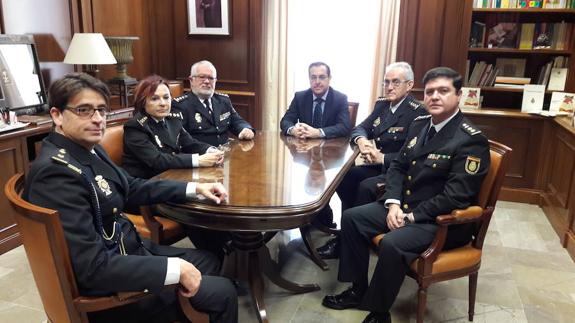 Recepción a los tres nuevos mandos del Cuerpo Nacional de la Policía en Málaga