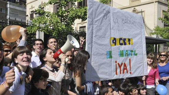 Una manifestación exigiendo un concierto en Infantil.