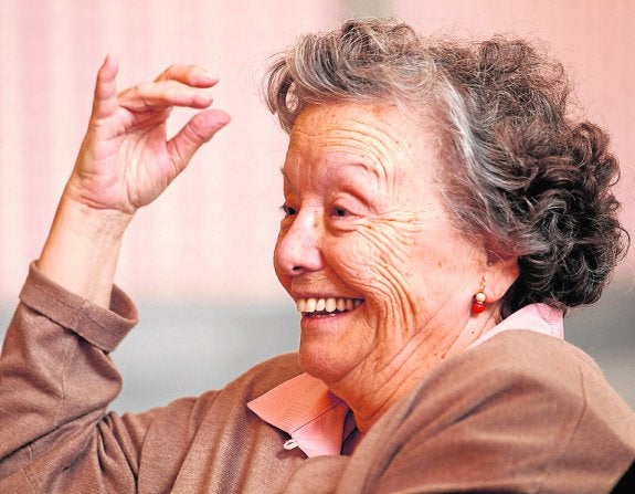 La Junta nombra hijos predilectos a la actriz María Galiana y al poeta García Montero
