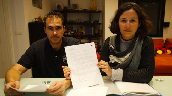 Antonio López y Lourdes Gómez iniciaron los trámites de adopción hace seis años. 