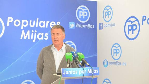 Nozal, en la sede de la formación política en Mijas