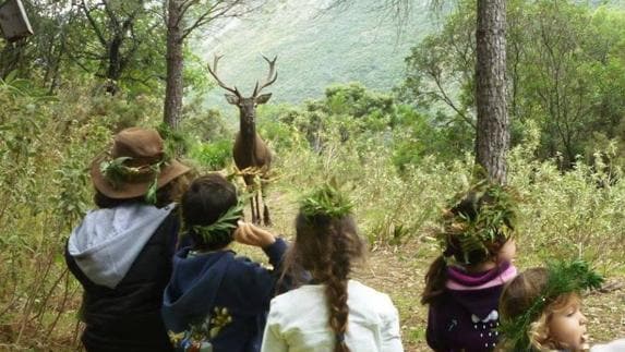 Niños en la Eco Reserva de Ojén. 