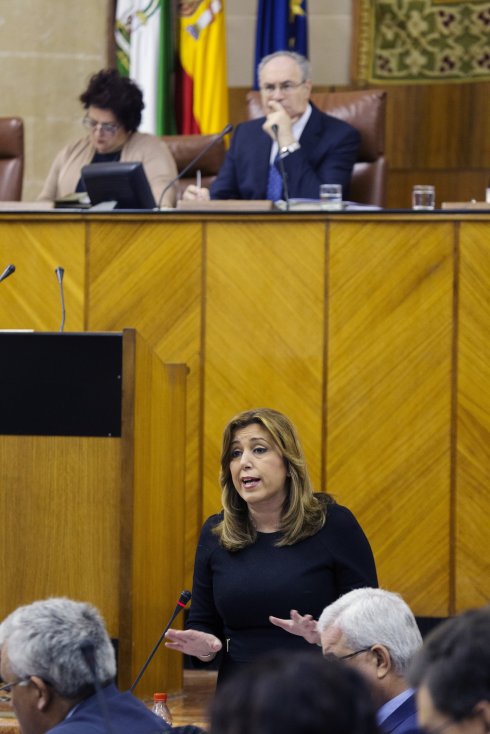 Susana Díaz, durante su intervención en el Pleno. :: pepo herrera. efe