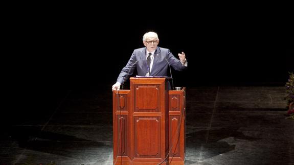 El pregonero exige cuidar la identidad cofrade malagueña y dice que «aquí no cabe todo»