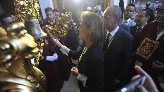 De la Torre, junto a Cospedal esta Semana Santa. 